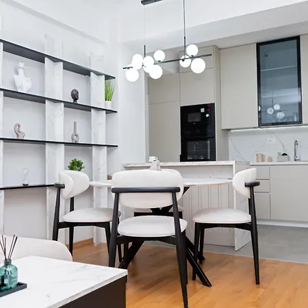 Eastgate Skyline Apartment