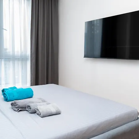 Eastgate Skyline Apartment *