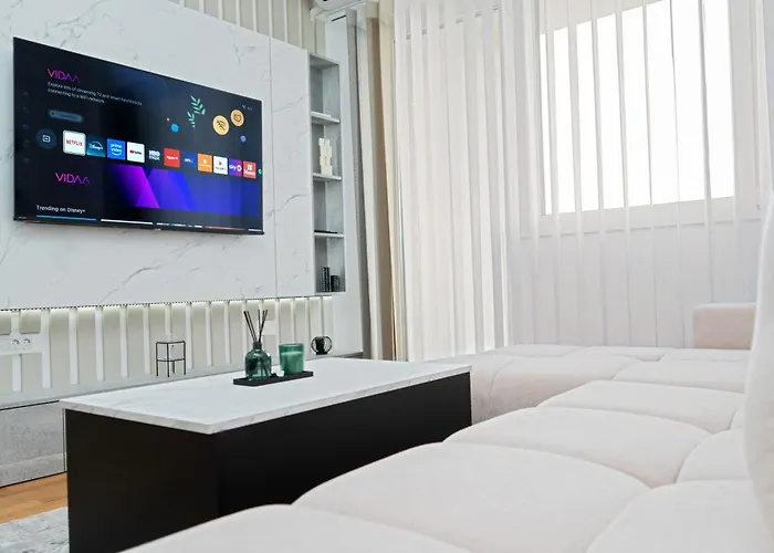 Eastgate Skyline Apartman *