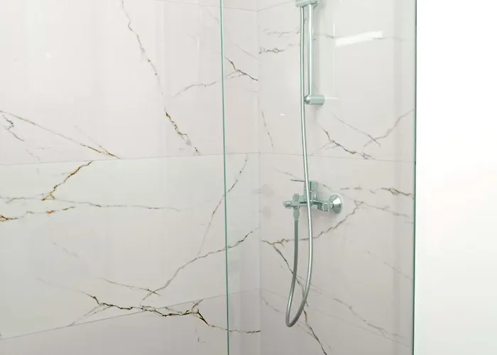 Eastgate Skyline Apartman *